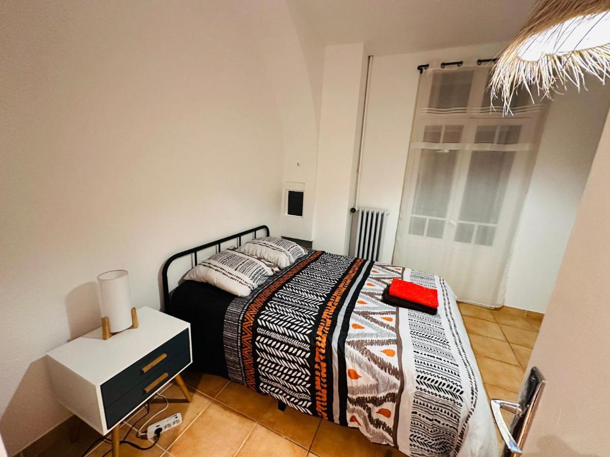 Appartement Lumineux Et Spacieux 2 Chambres Avec Parking Gratuit Dans La Rue 페르피냥 외부 사진