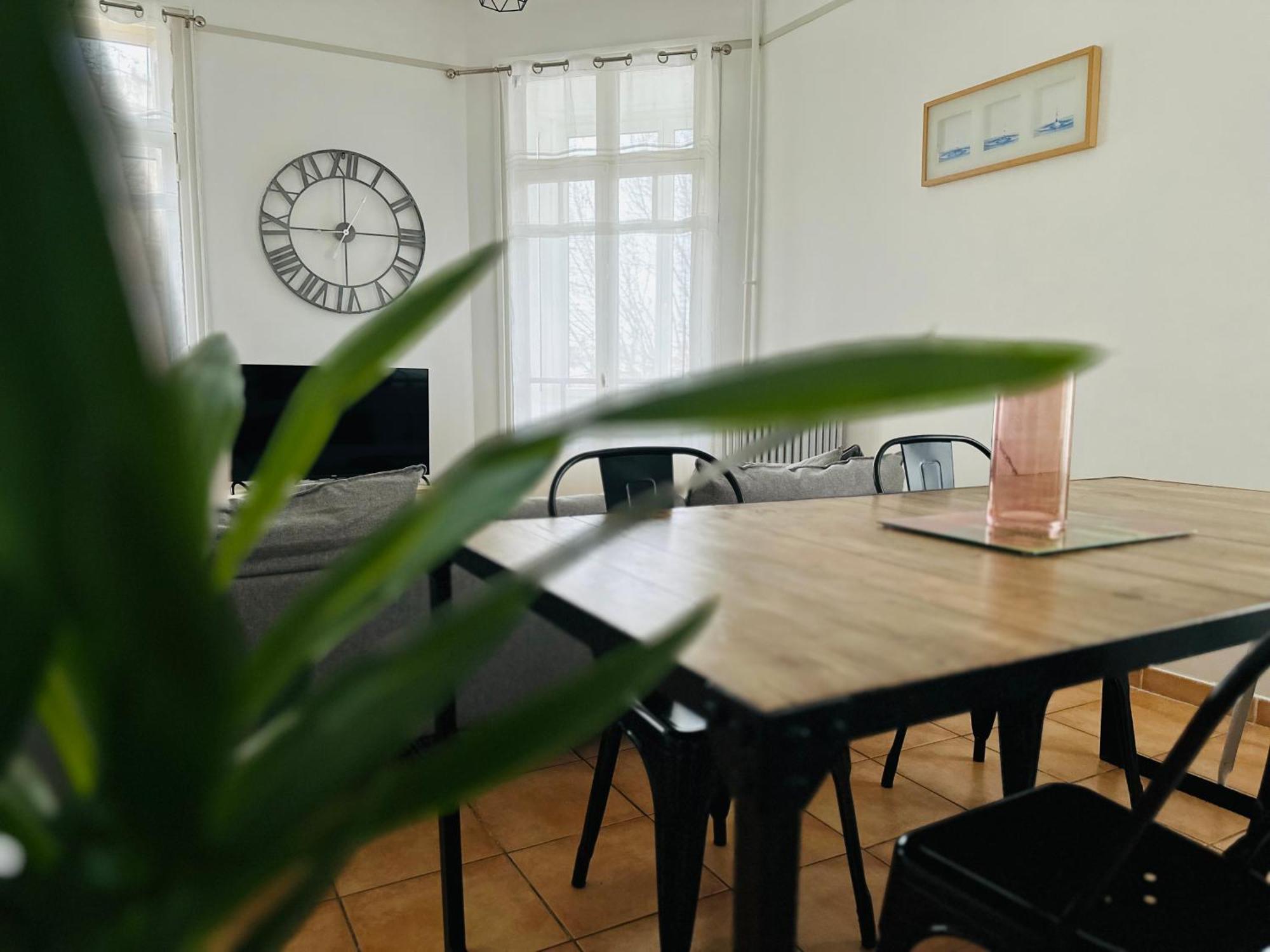 Appartement Lumineux Et Spacieux 2 Chambres Avec Parking Gratuit Dans La Rue 페르피냥 외부 사진